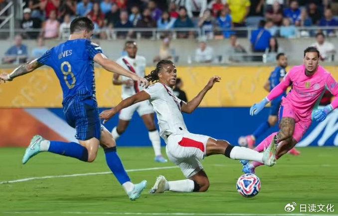 包含夺冠首场状态出色，巴黎圣日耳曼观众沸腾！，Scout重返赛场热度持续攀升的词条