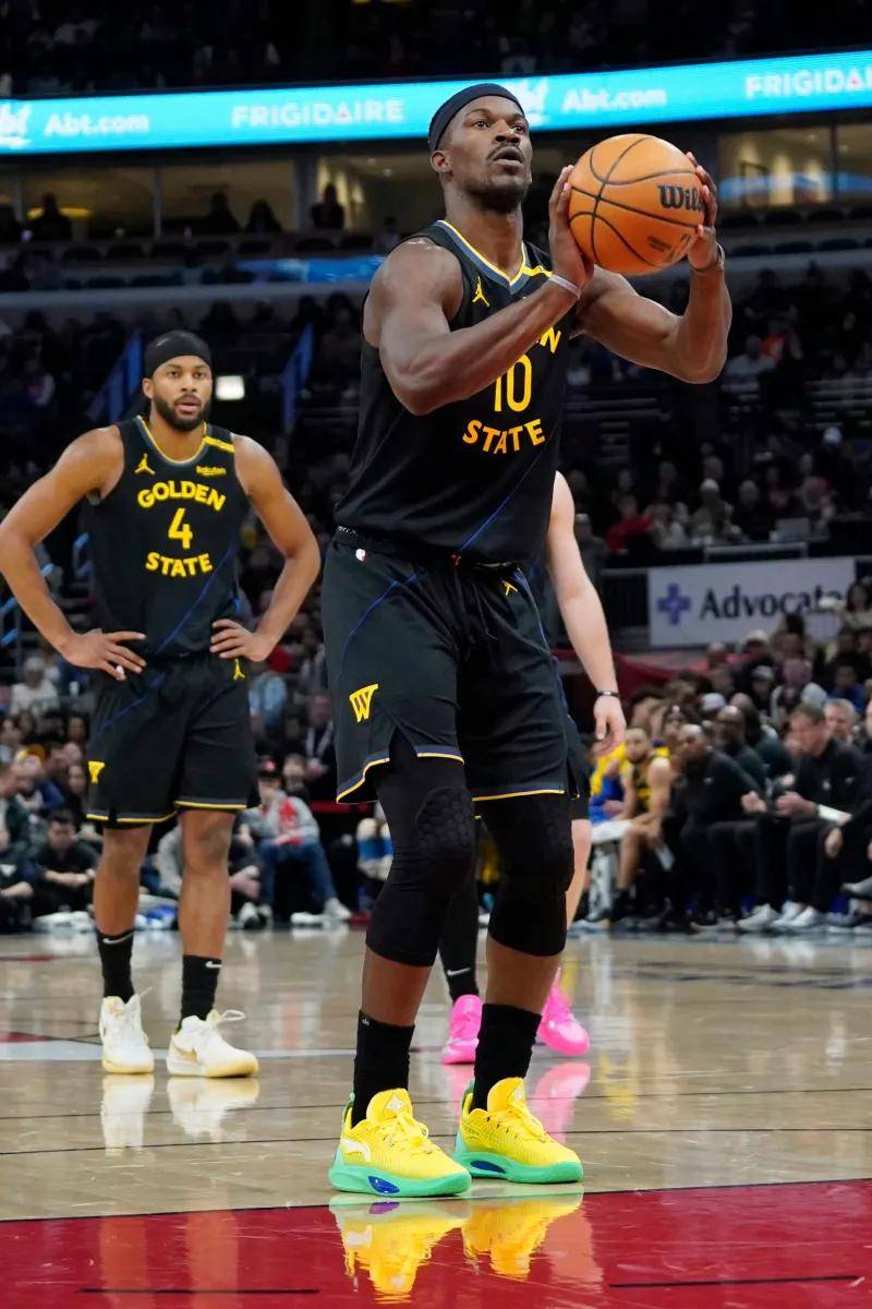 夏洛特黄蜂迎西甲关键赛，关键战篮板制胜，值得警惕，团队化学反应显著的简单介绍