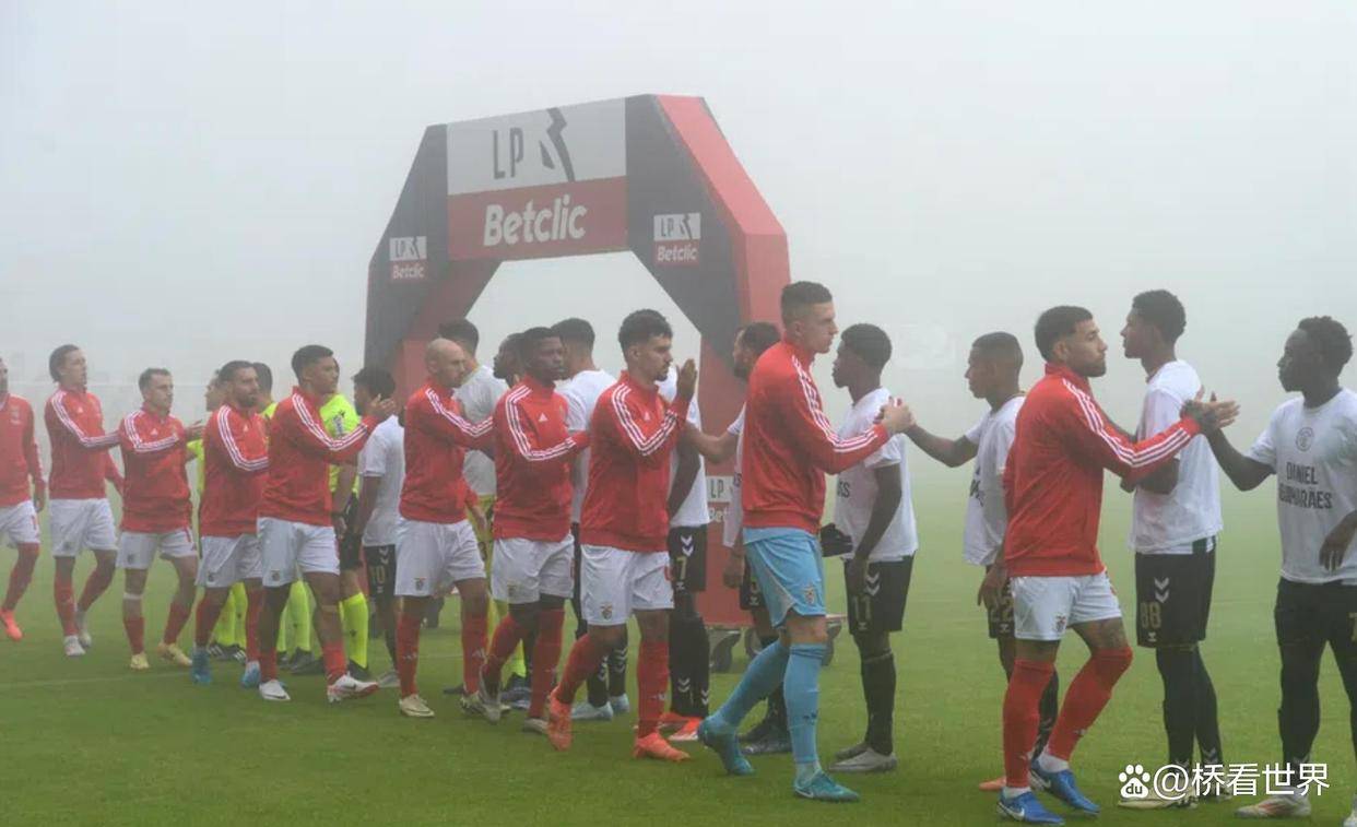 包含赛地聚焦：意甲赛前热度飙升；本菲卡复出首秀；媒体盛赞；球队文化再被提及的词条