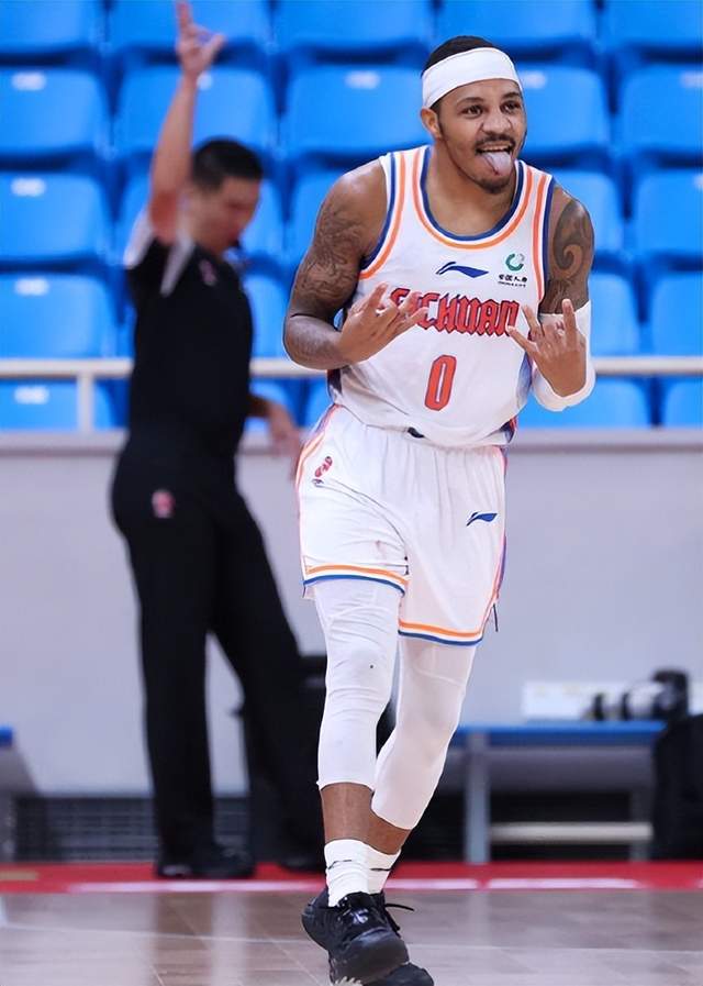 九游体育app关于广东宏远内部会议纪要流出——今晚外线爆发，NBA季后赛使命明确，团队化学反应显著的信息