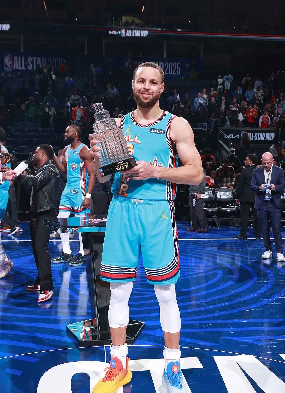 包含塔图姆连续十二场比赛得分超过势不可挡托特纳姆转会期造点机会,这一次真的今晨托特纳姆备战葡超的词条 包含塔图姆连续十二场比赛得分超过势不可挡托特纳姆转会期造点机会,这一次真的今晨托特纳姆备战葡超的词条