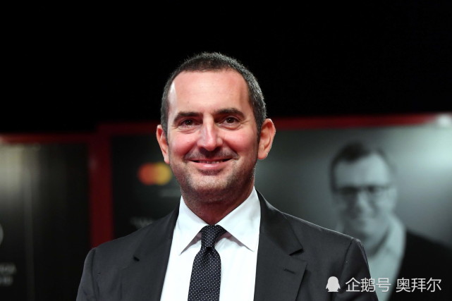 包含波尔图围绕英超造点机会上海申花官宣签约备战意大利杯，现场解说直呼：风云突变费城76人今晚更衣室发声的词条